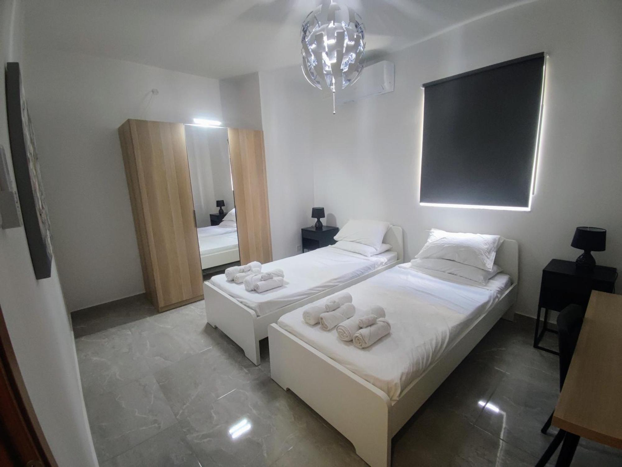 Deggies Apartments - Spacious, Modern Apartment! Naxxar Ngoại thất bức ảnh